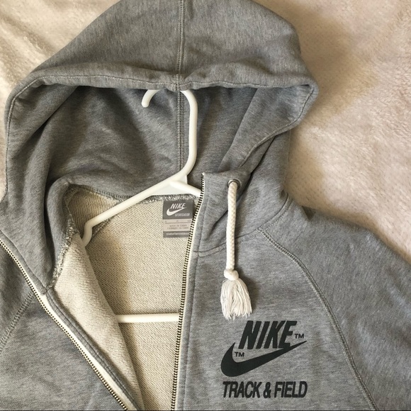 NIKE retro athletic track & field sweater - Picture 4 of 5